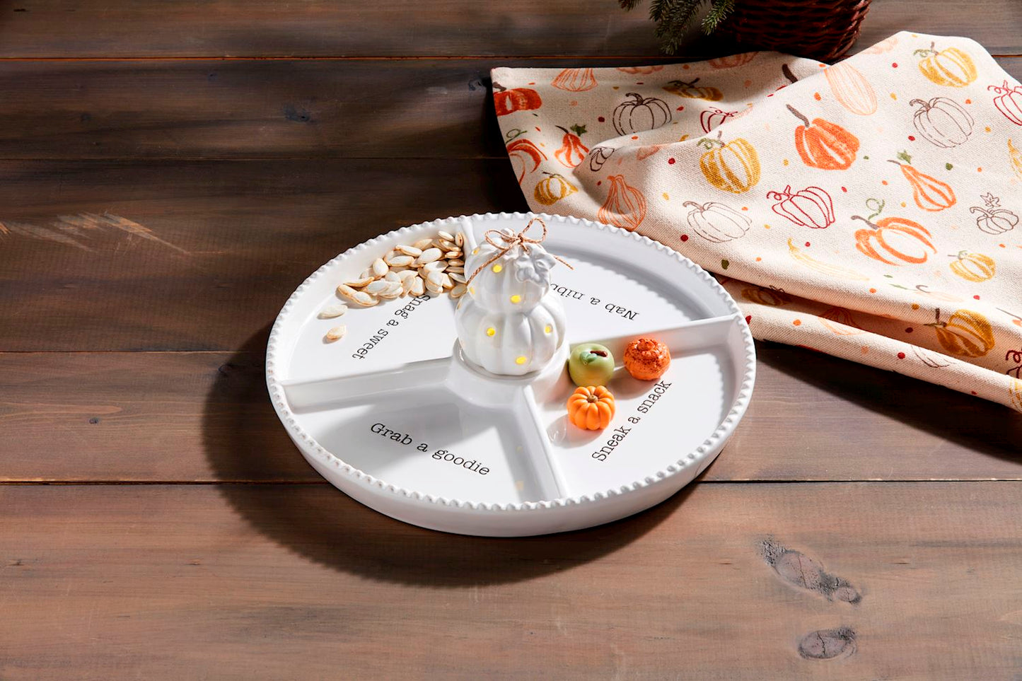 WHITE PUMPKIN LIGHT UP SITTER