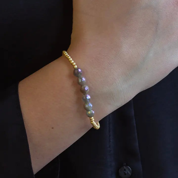 GILDED GOLD ROW BRACELET LABRADORITE