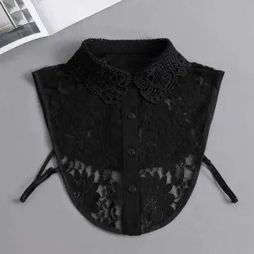 BLACK LACE COLLAR