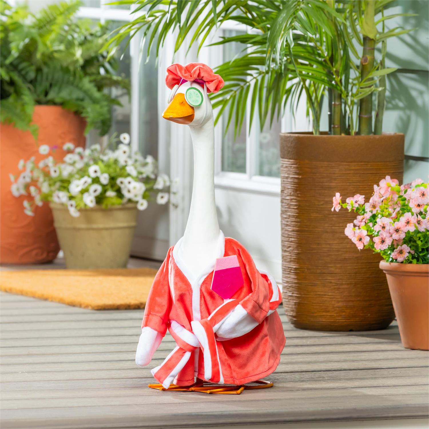 dress up goose Yooshoverk Goose Costume Set Raincoat Design Porch Outfit Holiday Decor Funny Dress Up Prevents Dullness for Courtyards