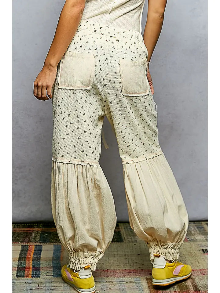 Waistband Floral Textured Woven Jogger Pants