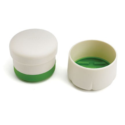 Twist N' Peel- Garlic Peeler