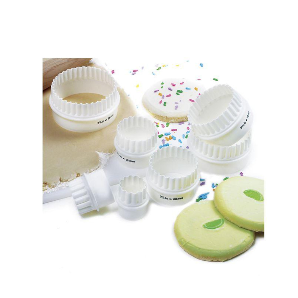 Deluxe 14 Cutter Set