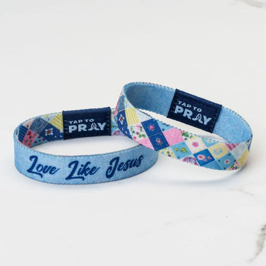 TAP TO PRAY WRISTBAND PATCHWORK LOVE LIKE JESUS