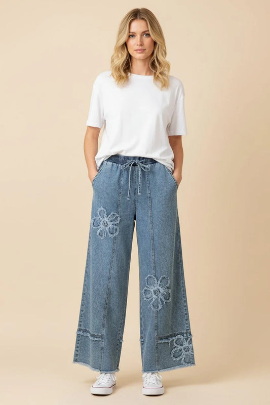 DENIM PANTS W/ FLOWERS