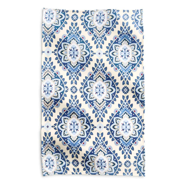 PLUSH THROW BLANKET- CAMBRIDGE BLUES