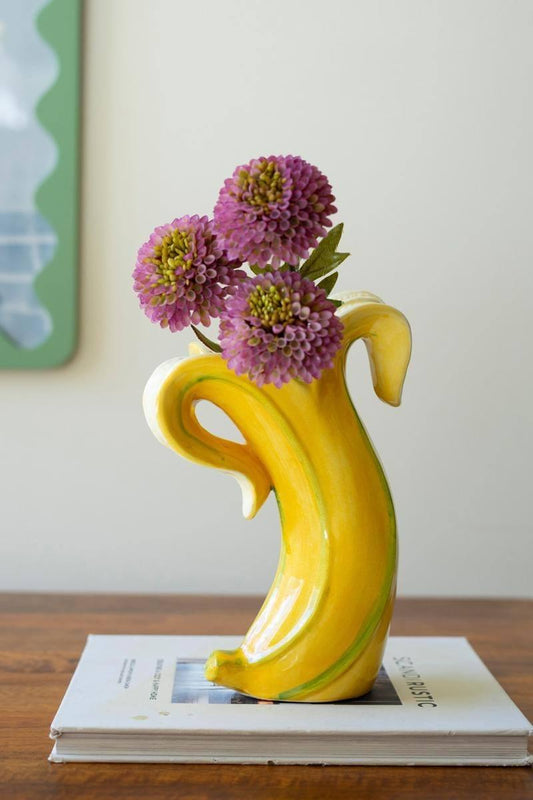 BANANA VASE