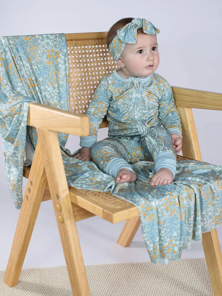 BLUE MEADOW EVERYTHING BLANKET