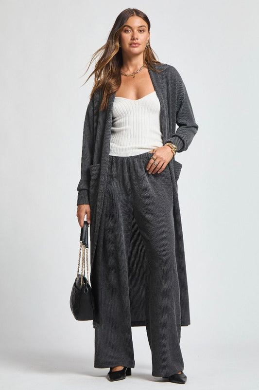 SUNRISE TRAVEL SET BLACK
